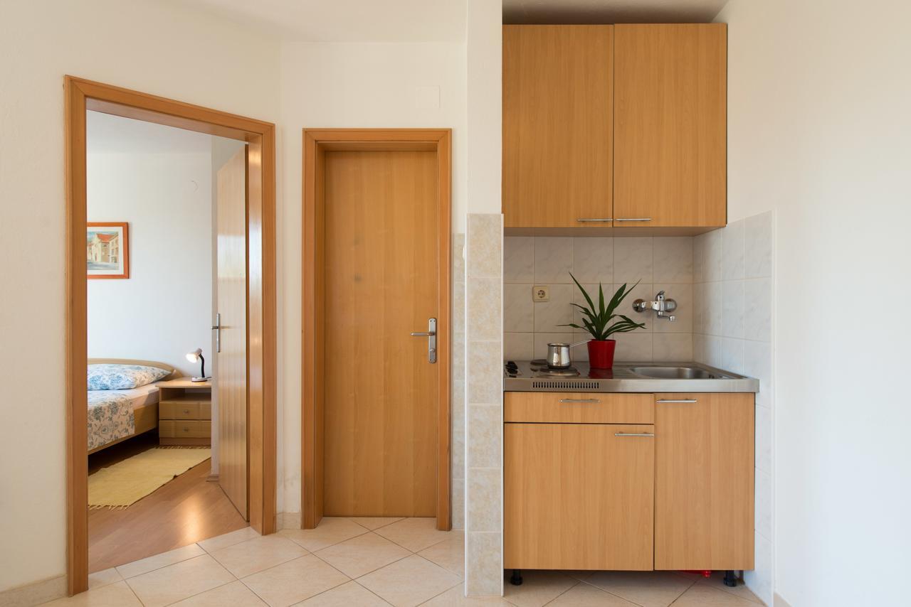 Sun House Apartments Bol Esterno foto